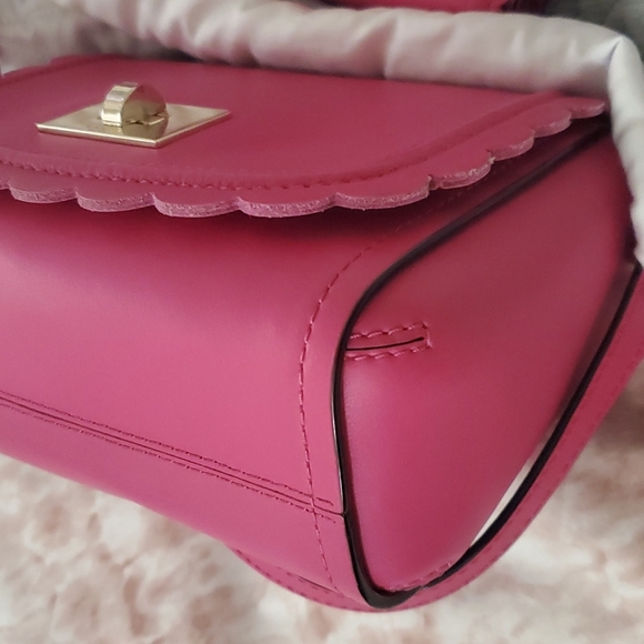 Kate Spade Crossbody with matching wallet - Picture 7 of 7